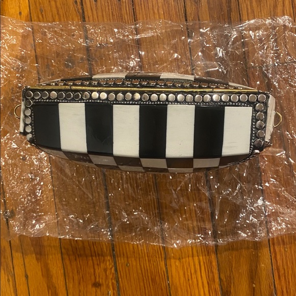 RAMLA Checkered Black and White Handmade Crossbody Bag - Picture 3 of 7